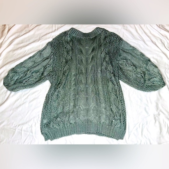 Cozy Three Bird Nest oversized knit sweater - Picture 3 of 3